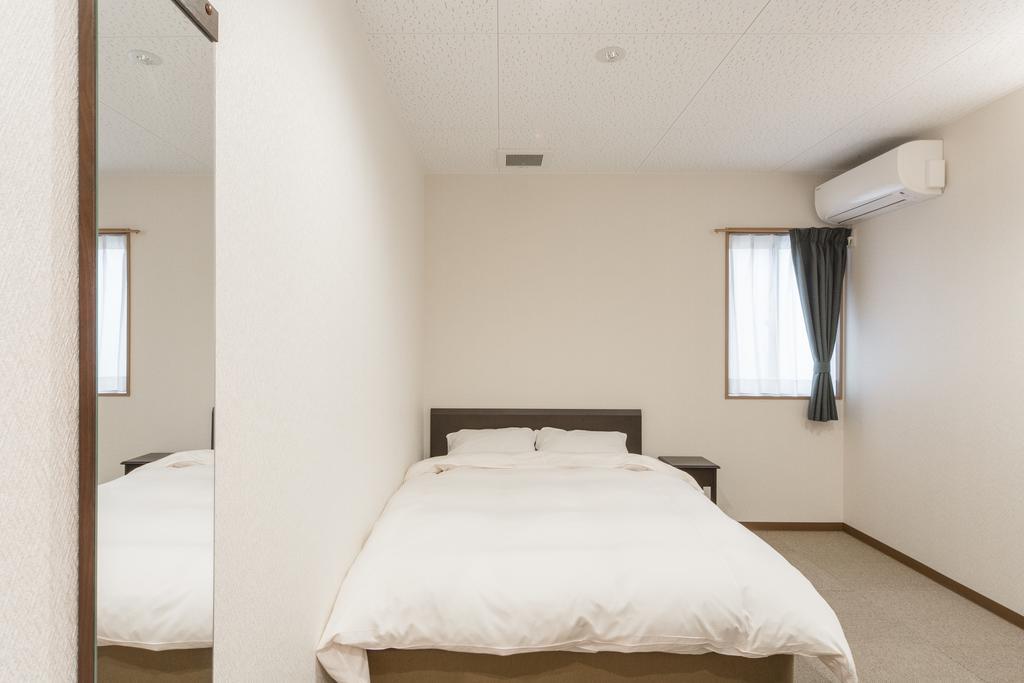 Shijo Omiya Guesthouse And Hotel Kyoto Bagian luar foto