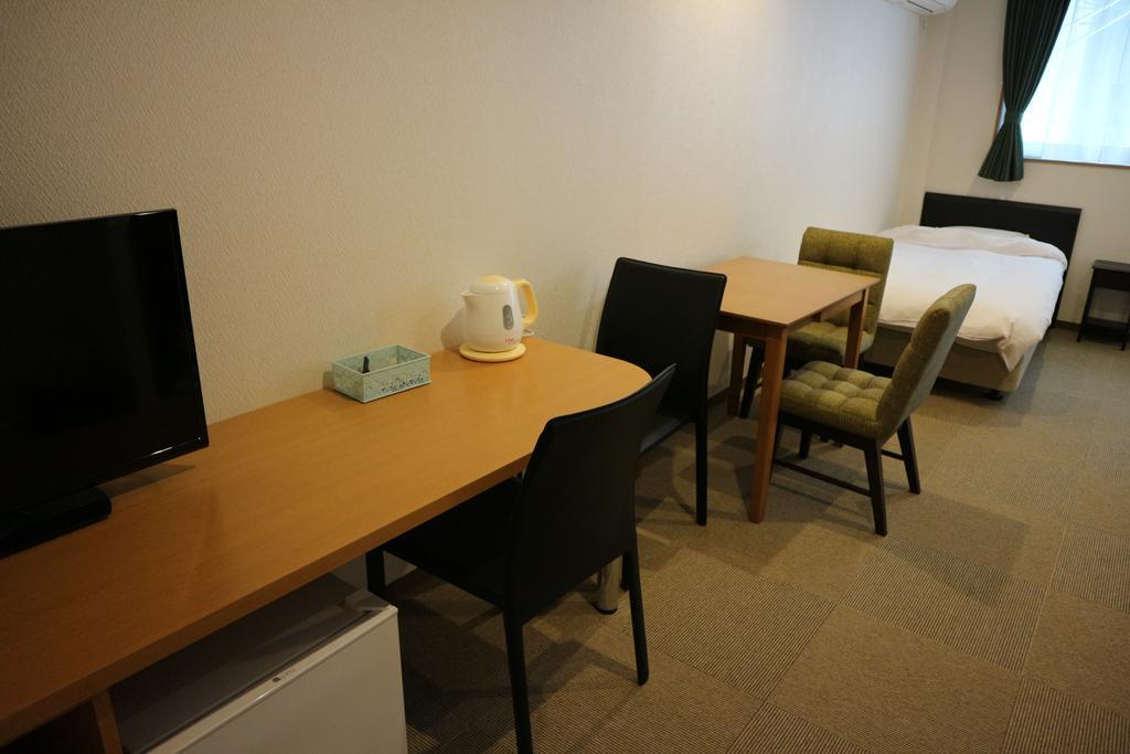 Shijo Omiya Guesthouse And Hotel Kyoto Bagian luar foto